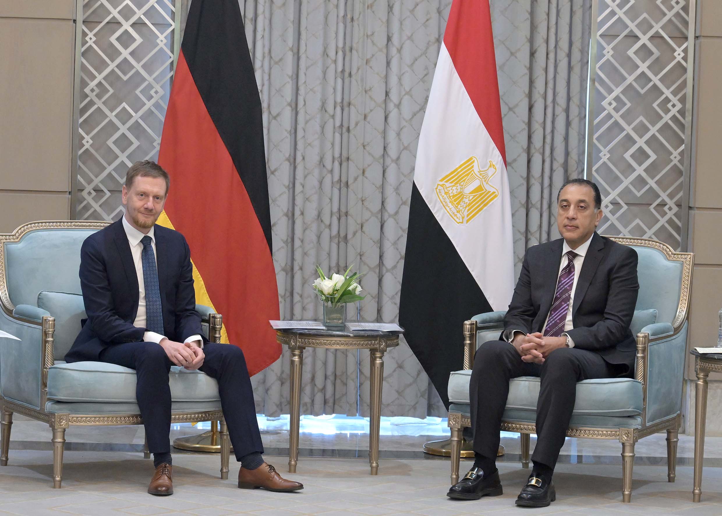 رئيس الوزراء يبحث التعاون في عدد من الملفات مع ألمانيا